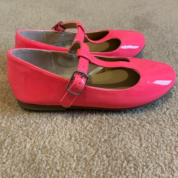 NWOT neon pink T-strap ballerina flats. Children’s Place size 10 - Picture 3 of 6